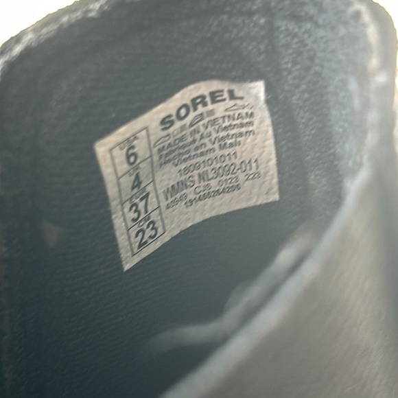 Sorel Ainsley Chelsea Boot Black - Picture 13 of 15